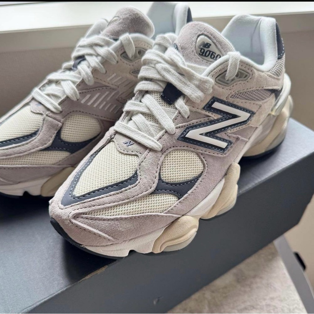 New Balance 9060 size 7.5